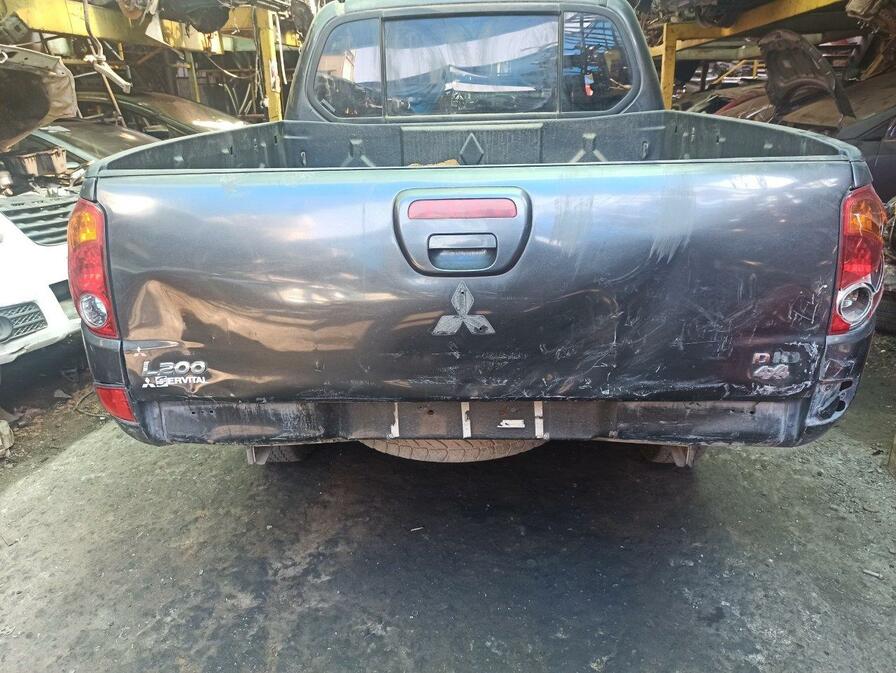  Mitsubishi L200 2013    EN DESARME